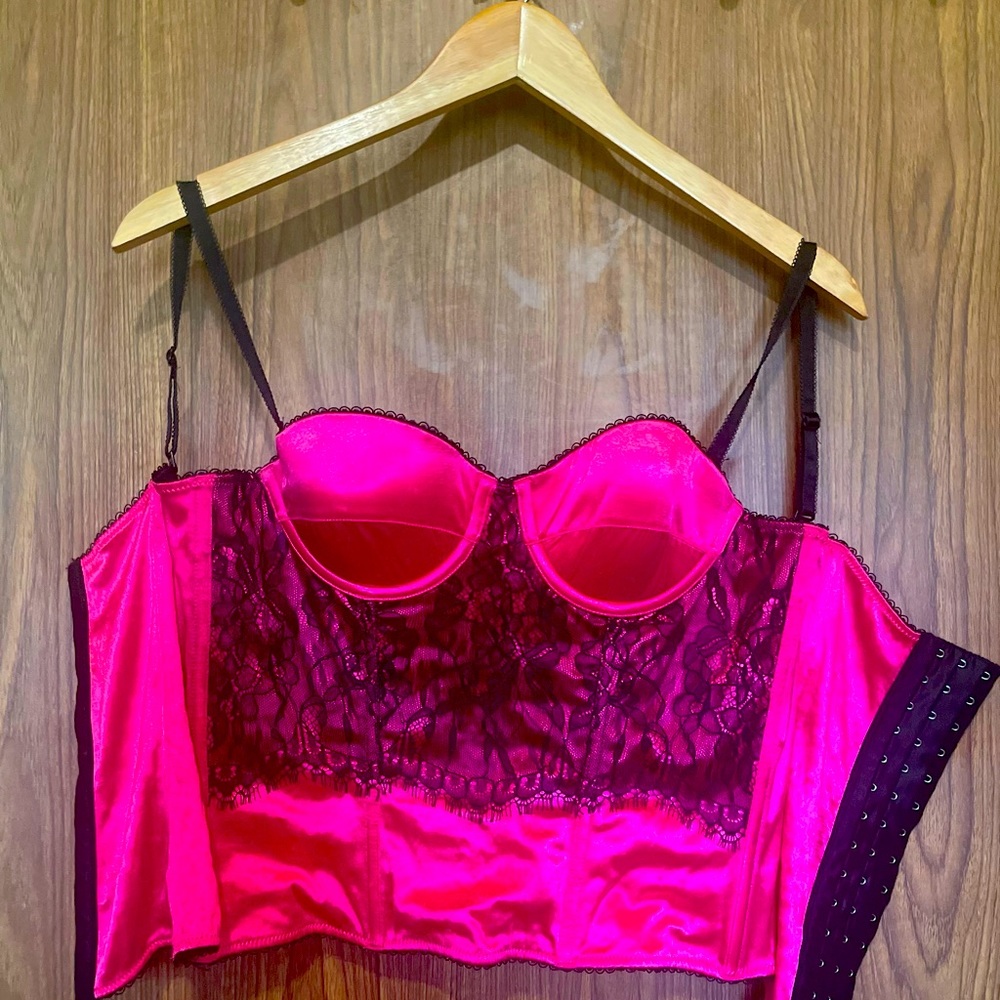 Women's Bustiers & Corset Tops in Lace, passion pink